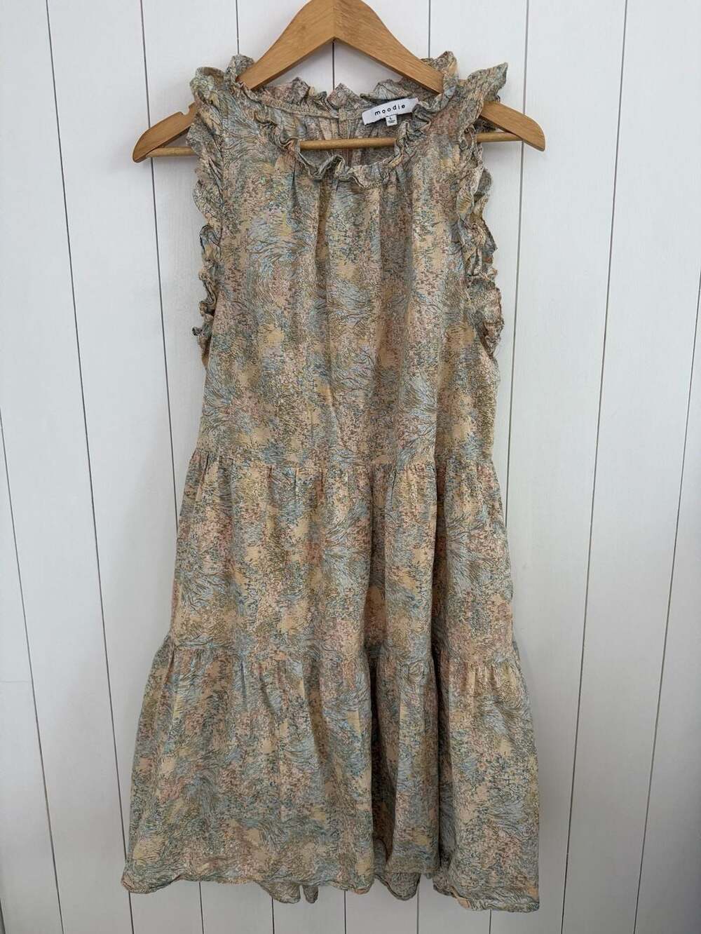 Moodie Tiered Ruffle Dress Size L Floral Cotton
